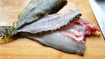 酶制剂在骨蛋白胨原料制备生产中的应用
