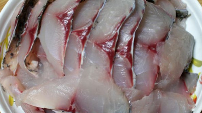 鱼片怎样腌制又嫩滑又不散要什么添加剂？